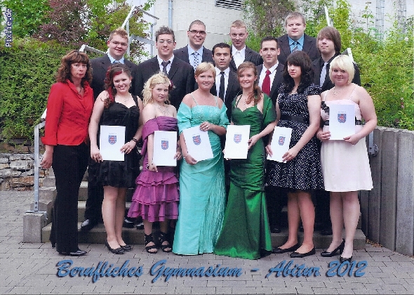 http://www.beruflichesgymnasium.de/pixlie/cache/vs_Abiturzeugnisse 2012_stk09.1.jpg